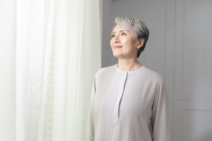 cieniowane odmładzające fryzury